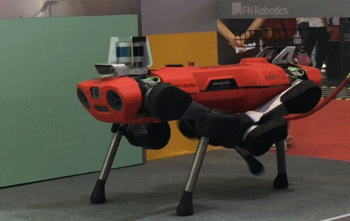 2019世界机器人大会在京开幕 700余款机器人亮相 2019世界机器人大会在京开幕 700余款机器人亮相