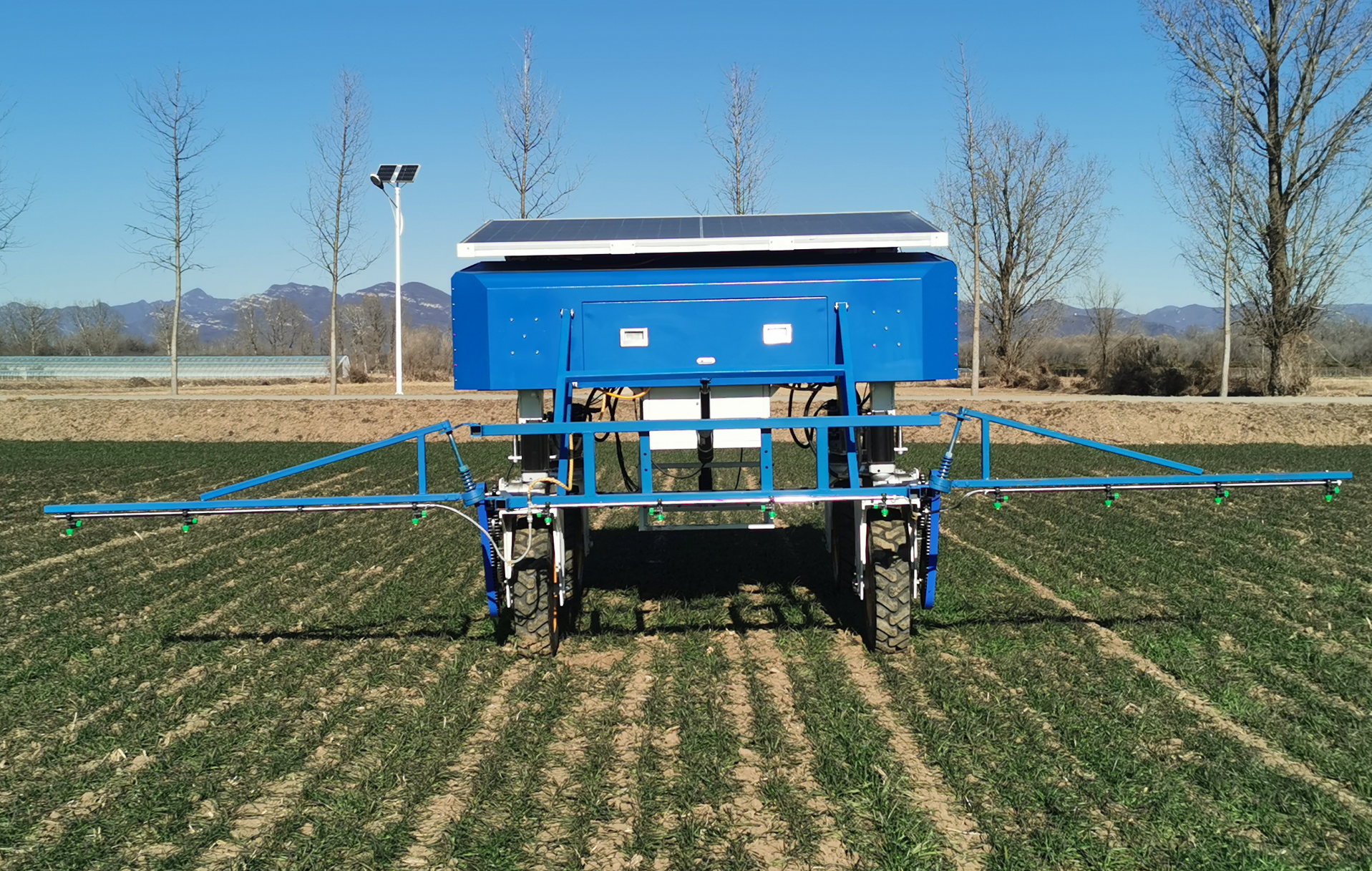 大田对靶喷药机器人